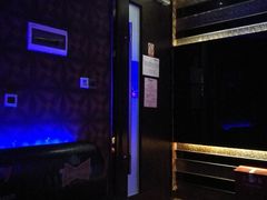 -百威KTV(恒福路店)