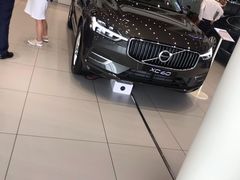 -杭州中沃沃尔沃4S店(滨江区店)