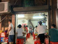 门面-威邵鸡煲(西华路总店)