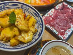 -洱火云南酸菜牛肉火锅(石景山当代商城店)