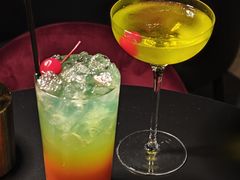 -Mx.cocktail bar