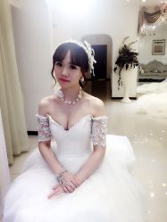 艾米丽新娘造型-艾米丽婚纱礼服