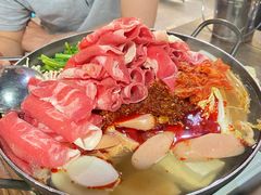 部队锅-MI WU FACTORY米屋美食工厂餐厅(绿地店)