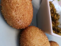 -阿瓦山寨·湘菜现炒·剁椒鱼头王(咸阳总店)