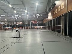 -易学羽毛球培训中心(铜川路店)