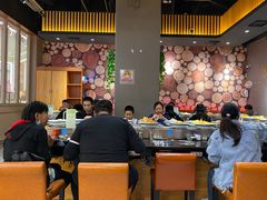 大堂-钱小主·自助回旋烤肉火锅餐厅(东方新天地店)