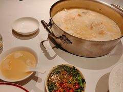 招牌松茸清汤底-洋房火锅(新天地店)
