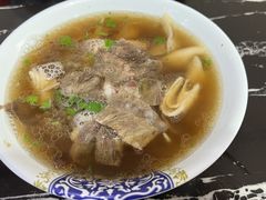 -赵氏牛肉罩火烧