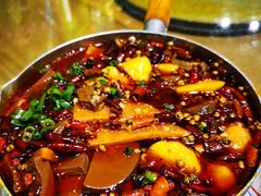 毛血旺-山楂树融合菜餐厅