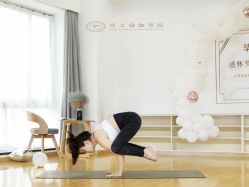 -亚太瑜伽普拉提学院