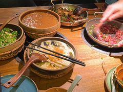 -吃饭皇帝大土家民族菜(正大广场店)