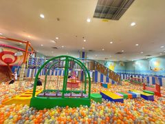 -反斗乐园π·电玩·高空拓展·蹦床(龙华天虹店)