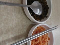 -拌来拌去石鍋拌飯(文鼎店)