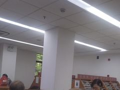 -上海市静安区图书馆(新闸路馆)