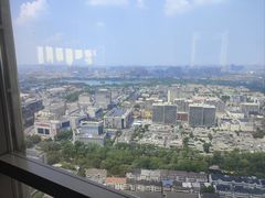 -怡豪大饭店·49楼旋转自助餐厅