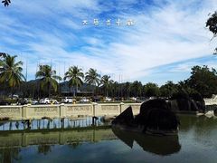 -巨鹰广场