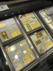 -周大福CHOW TAI FOOK(浦东八佰伴店)