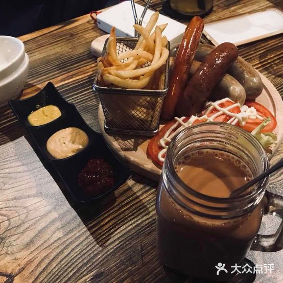 Season施莀·牛扒·意粉·饭·足球主题餐饮
