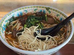 -金杨拉面王小吃面馆·牛三宝面·红烧牛肉粉