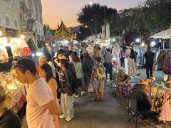 -周日夜市