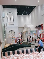 -奈尔宝·儿童乐园·亲子餐厅(华采天地店)