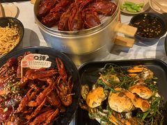 -巴厘龙虾·榜首油焖大虾(音乐学院·沿江酒馆店)