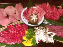 -炼火烤肉店