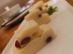 红豆糕-顺风汤馆·广府粤菜(江宸天街店)