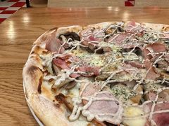 -城市大道红炉披萨烘焙坊