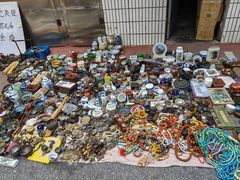 -云洲古玩城(大木桥路店)