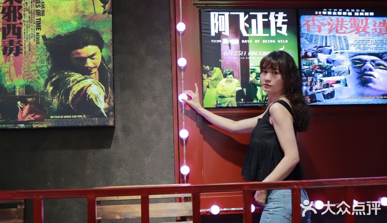 一定要吃里面的萝卜，吸满了汤汁超级好吃 _ 菠萝包