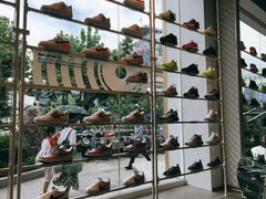 -阿迪达斯(武林银泰三叶草店)