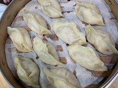 白菜猪肉灌汤饺-老班长手工灌汤包老店(东山店)
