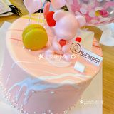 闺蜜过生日，我送了她一个蛋糕…