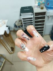 -尤米一站式美甲美睫