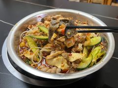 -周良天山牛杂城(天山路总店)