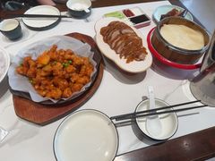 -梅利汴京烤鸭•开封豫菜地标店(东司门店)