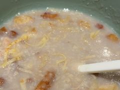 荔湾艇仔粥-喜势点·糖沙翁手工茶点·本地人茶居(永庆坊店)