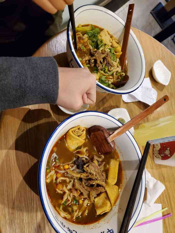 牛小二牛杂面(万达广场店)-"应该是新开的面馆吧,参加一个公众号的