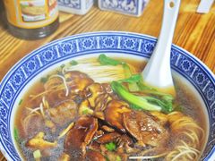 -沪西老弄堂面馆(定西路店)