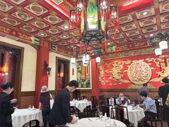 -梅龙镇酒家(南京西路总店)