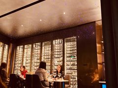 -wineapp葡萄酒餐吧(外滩金融中心店)
