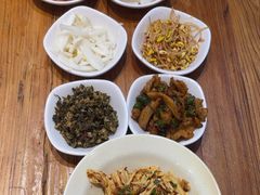 -湘人龙记老长沙米粉(鸟巢店)