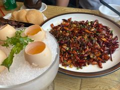 重庆辣子鸡-嫩芽·重庆菜馆(十八梯露台观景店)