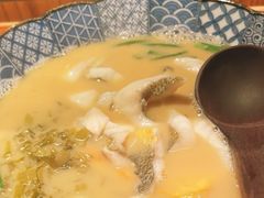 -荣家黄鱼面(前滩太古里店)