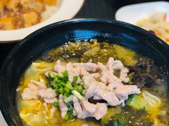 骨汤酸菜肉丝米线-乡村基(渝北区宝圣大道餐厅)