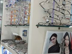 -利客来眼镜店(崂山百货店)