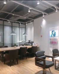 -Mentor Hair Salon