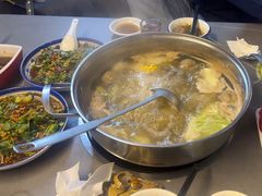 -官塘陈记鱼生·潮汕砂锅粥·牛肉火锅(潮枫路总店)