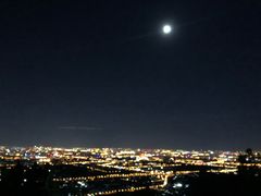 -鬼笑石后山停车场